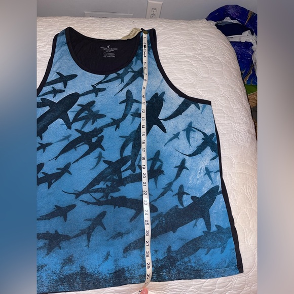 Bundle of Two Graphic Tanks American Eagle NWT - Picture 10 of 12